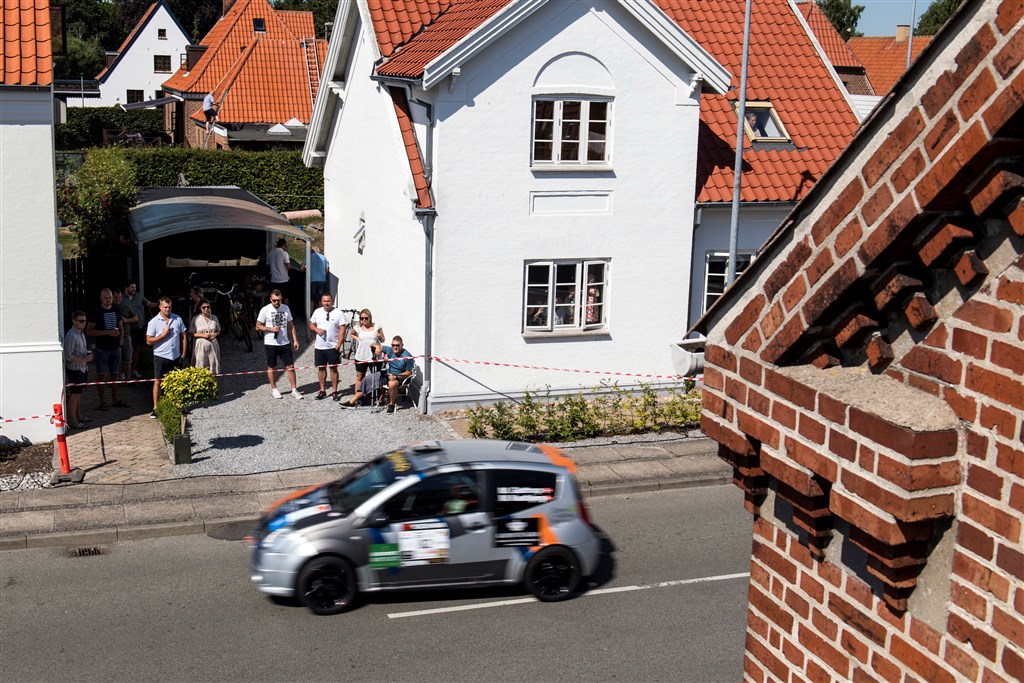 På den anden lørdag i august vil der atter være hurtige rallybiler i Juelsmindes gader.
(Foto: Jokum Tord Larsen)